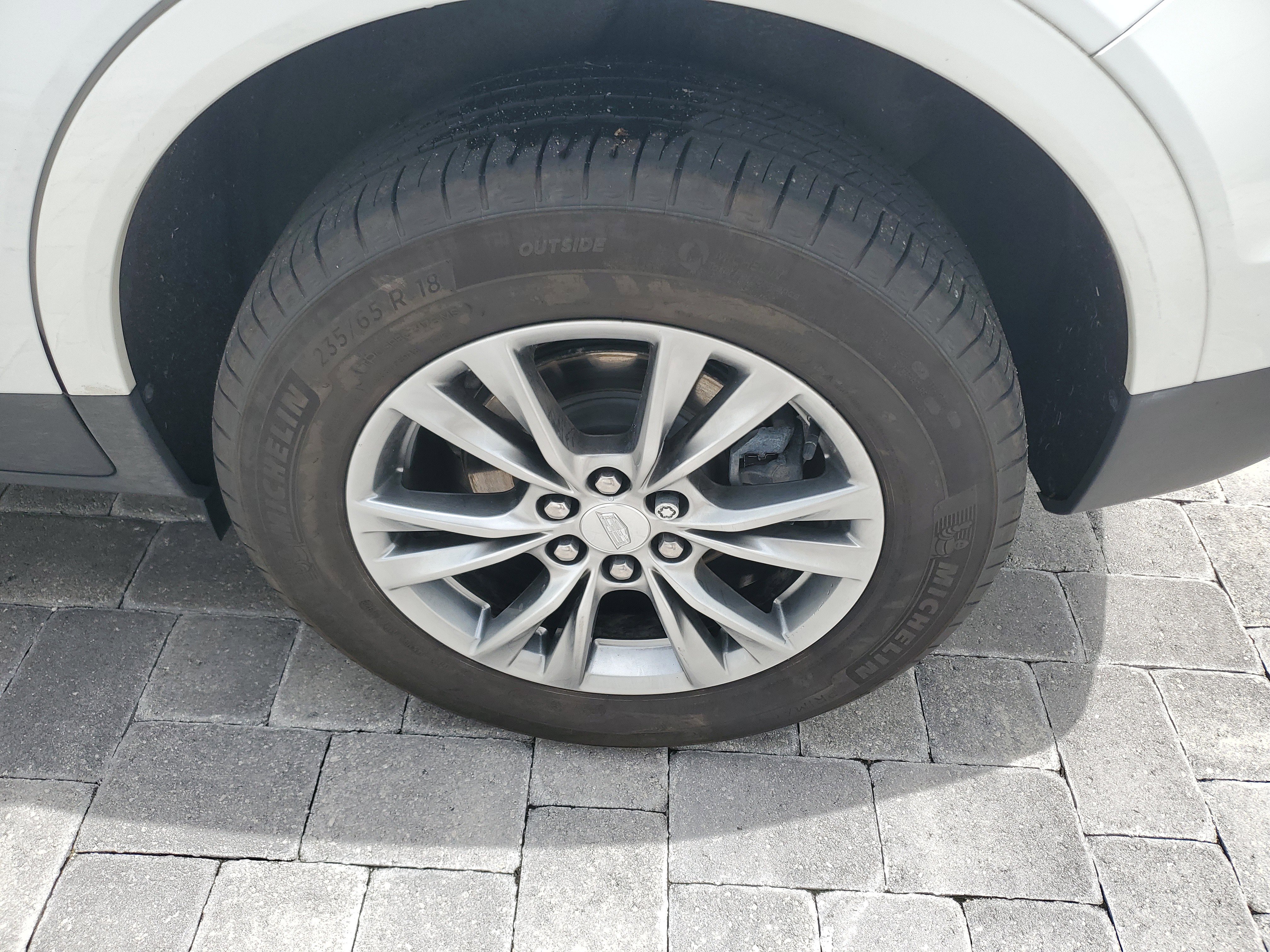 Used 2023 Cadillac XT5 Premium Luxury w/ Technology Package image 9