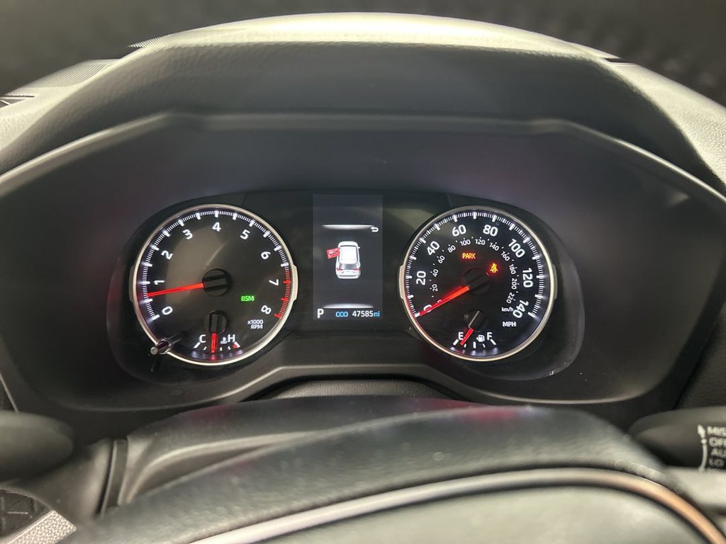 Used 2021 Toyota RAV4 XLE Premium AWD/4WD image 13