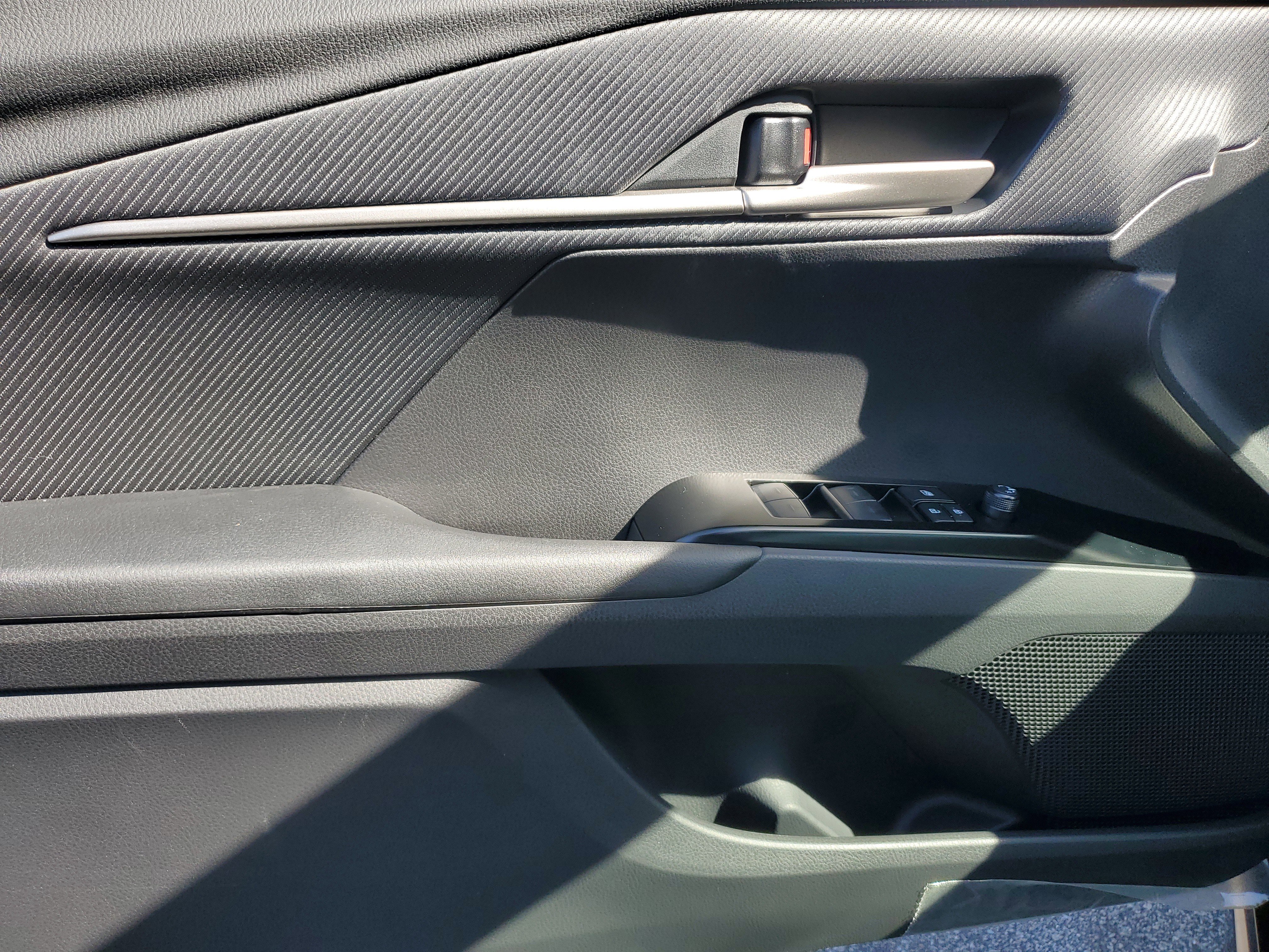 New 2026 Toyota Camry SE image 18