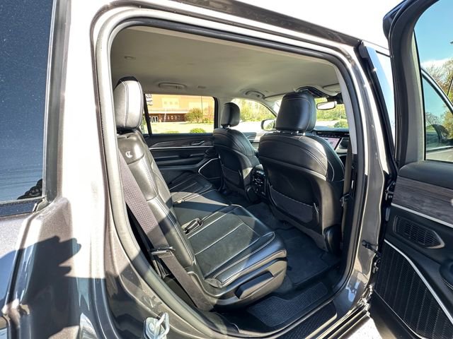 Used 2022 Jeep Grand Cherokee L Limited AWD/4WD image 17