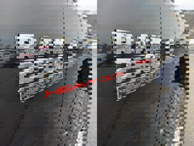 Used 2018 RAM 2500 Tradesman w/ Chrome Appearance Group image 8