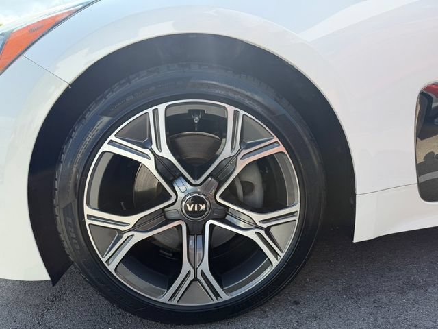 Used 2021 Kia Stinger GT-Line w/ Sun & Sound Package RWD image 9