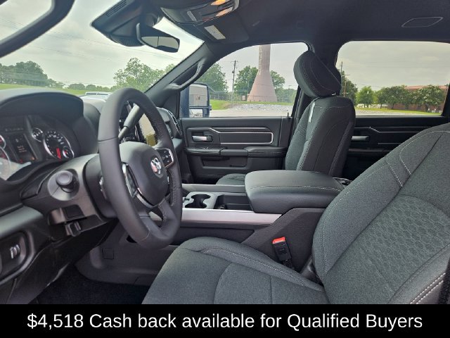 New 2026 RAM 2500 Big Horn AWD/4WD image 9
