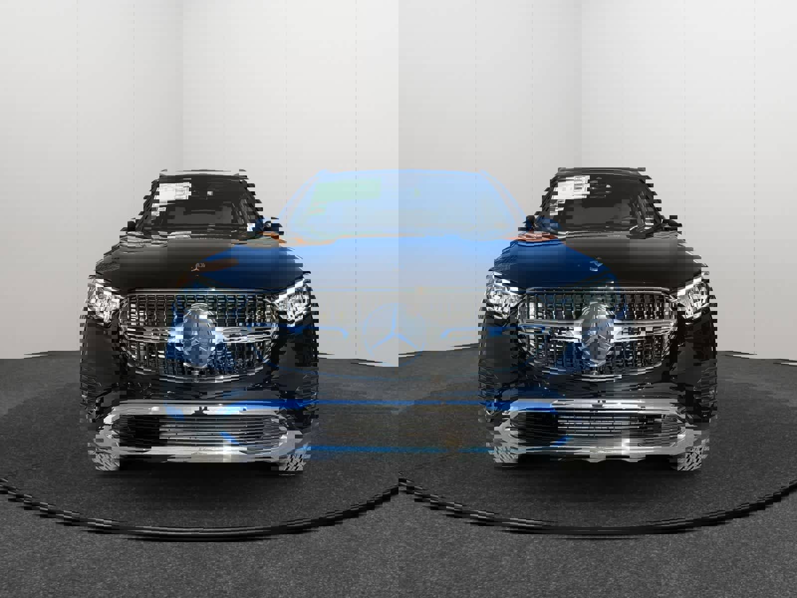 New 2026 Mercedes-Benz GLC 300 4MATIC image 2