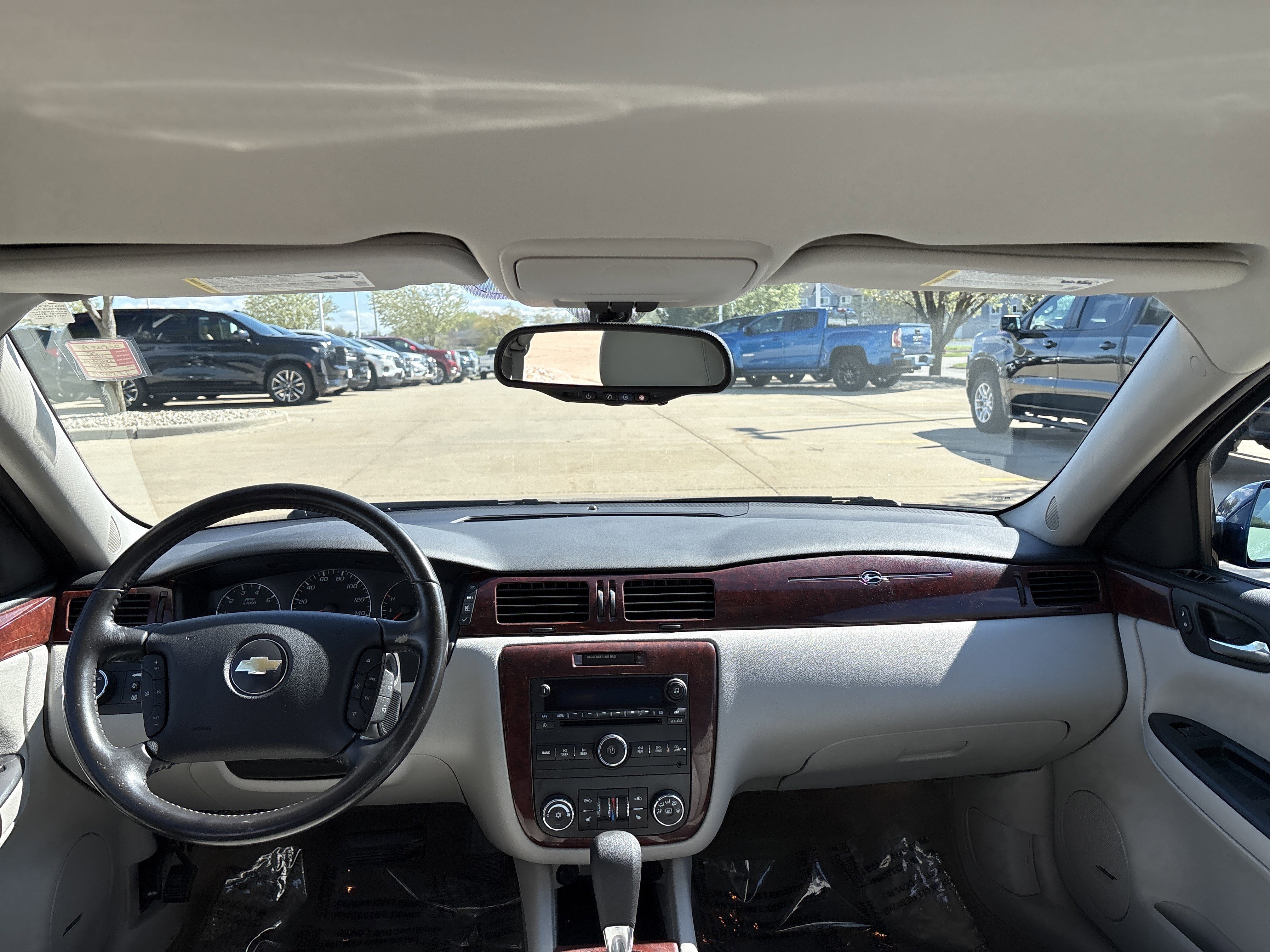 Used 2006 Chevrolet Impala LTZ FWD image 10