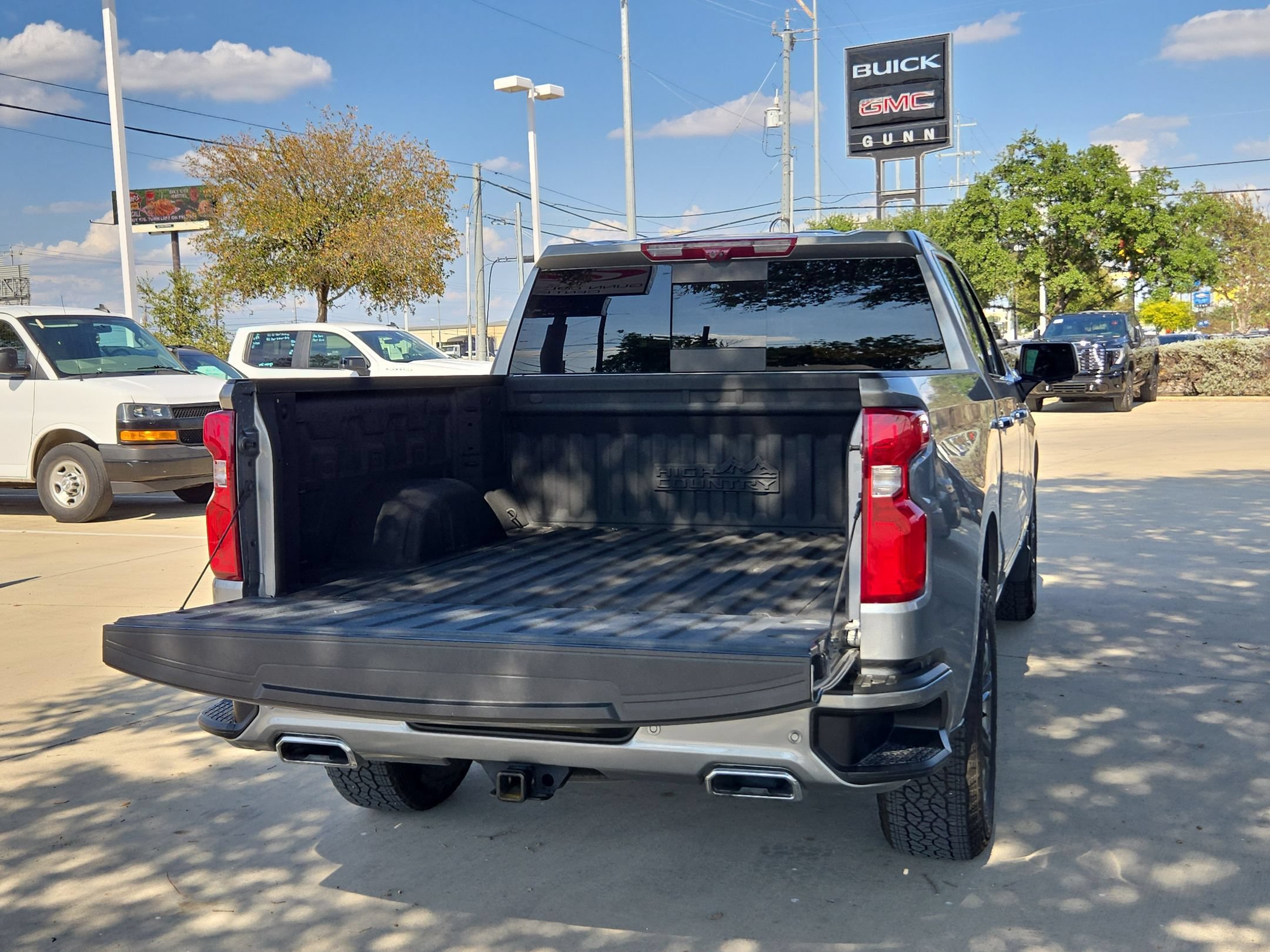 Certified 2024 Chevrolet Silverado 1500 High Country w/ Technology Package AWD/4WD image 23