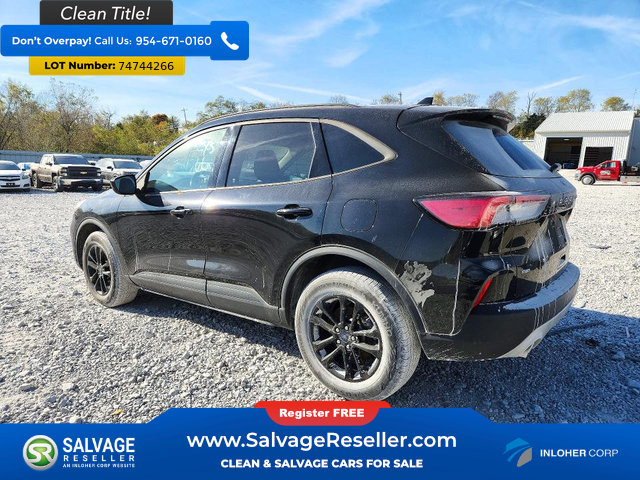Used 2020 Ford Escape SE Sport AWD/4WD image 3