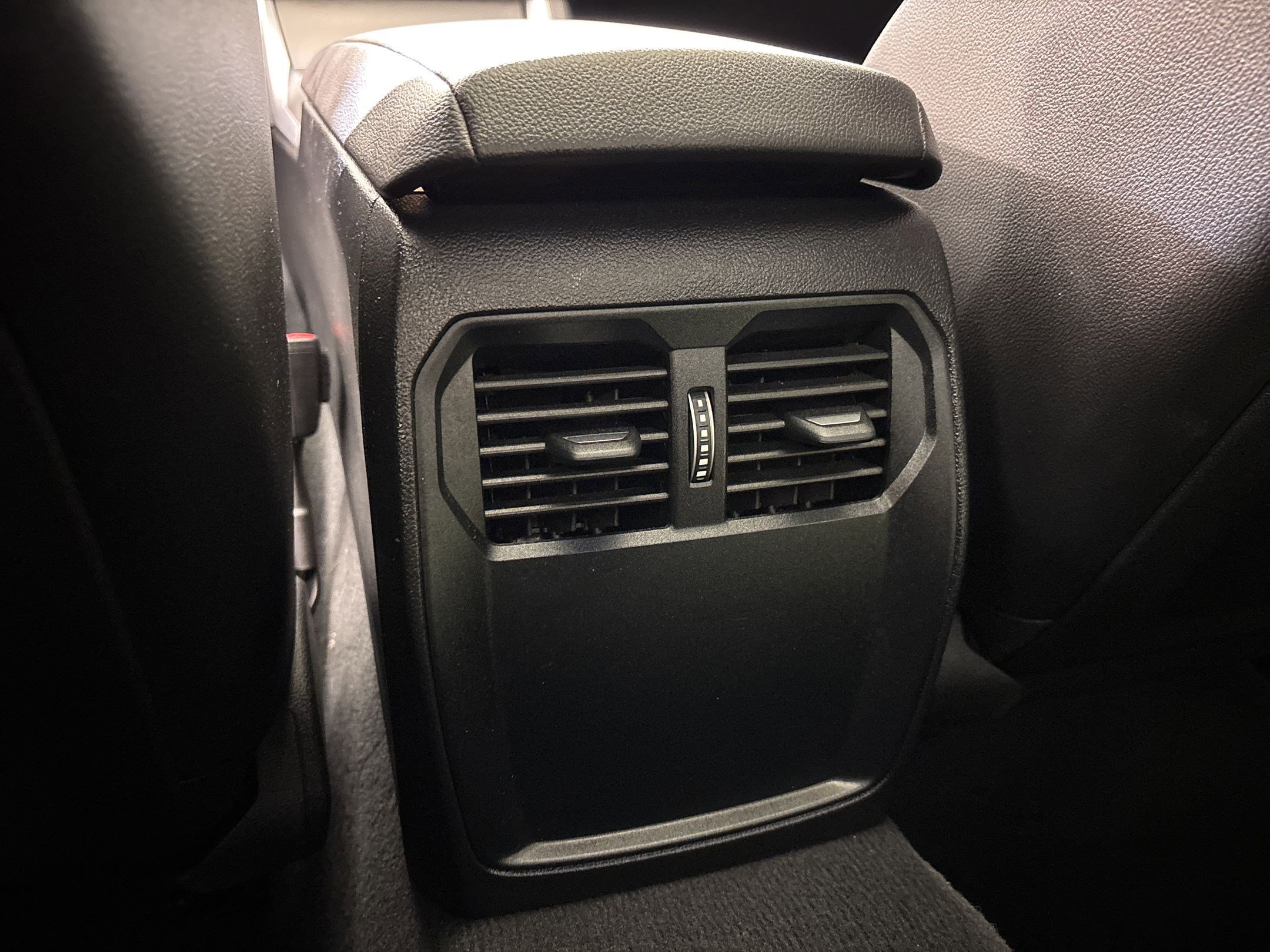 Used 2026 BMW 430i Coupe w/ M Sport Package RWD image 31