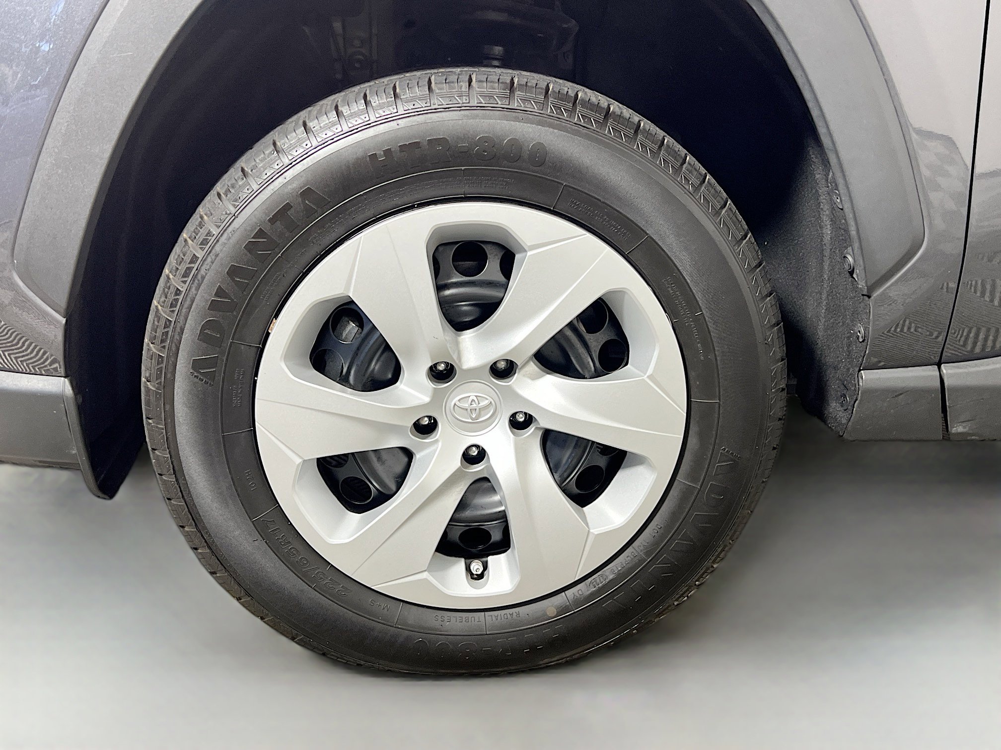 Used 2024 Toyota RAV4 LE image 14
