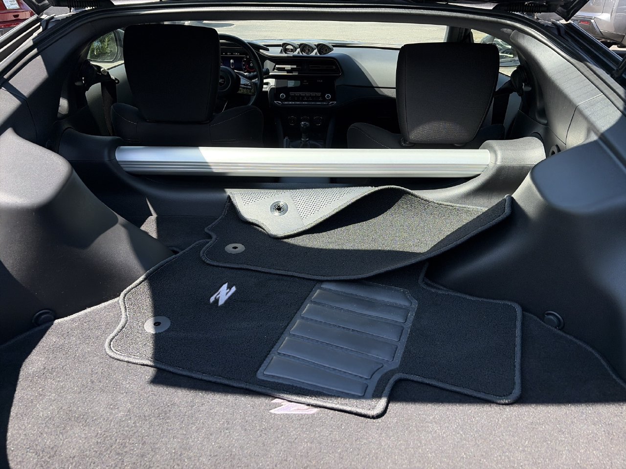 Certified 2025 Nissan Z Sport w/ Floor Mat Package RWD image 31