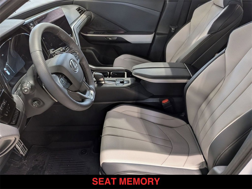 New 2026 Lexus TX 500h w/ Technology Package image 13
