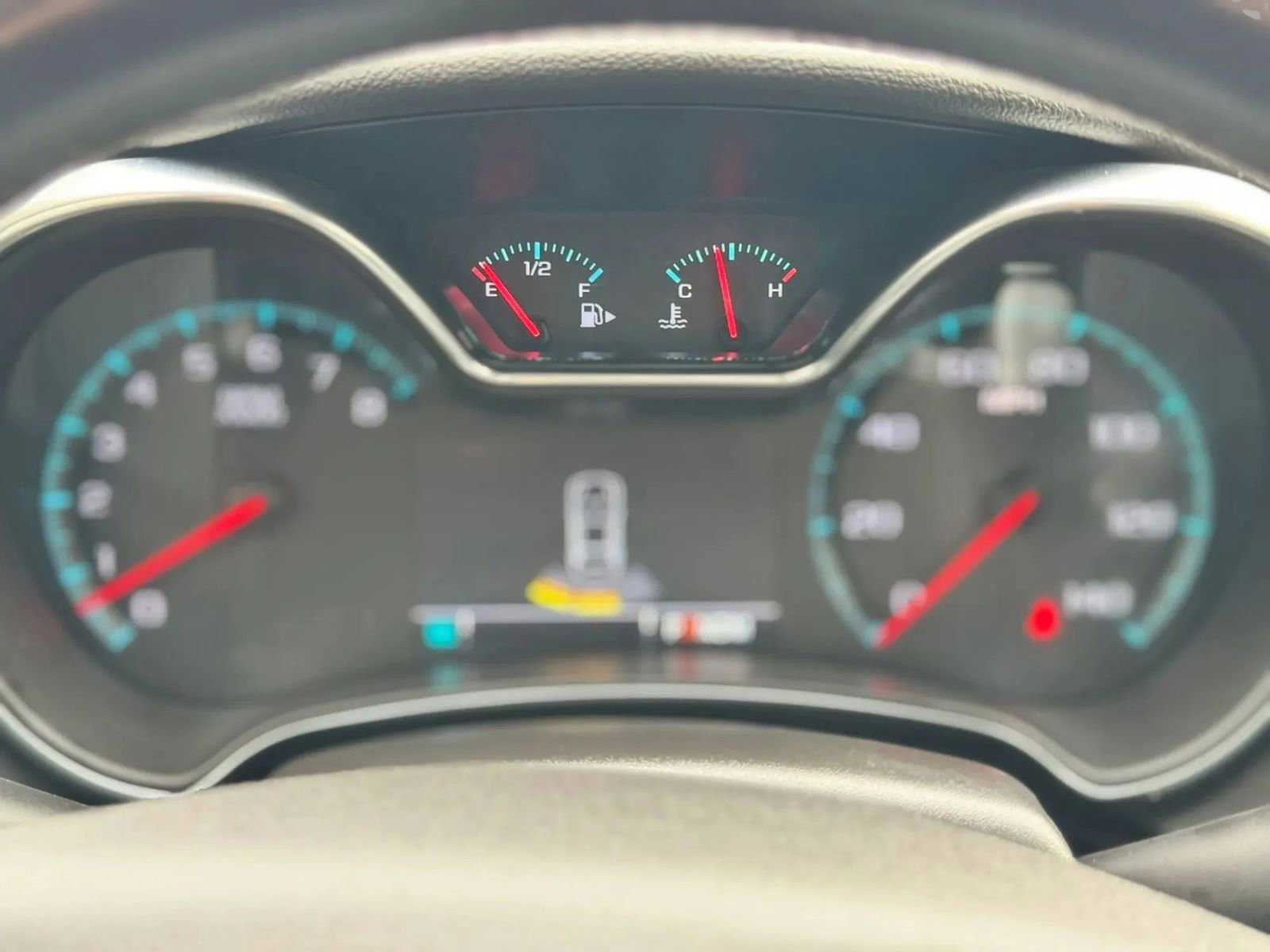 Used 2015 Chevrolet Impala LT w/ Convenience Package image 29