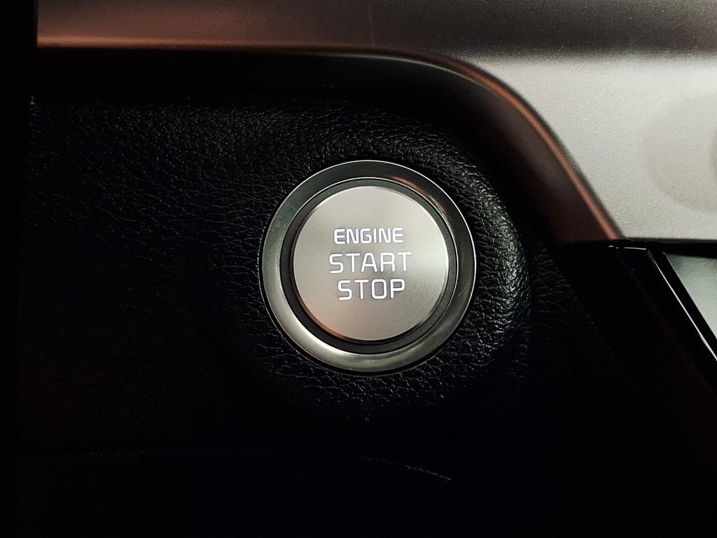 Used 2025 Kia Telluride S FWD image 18