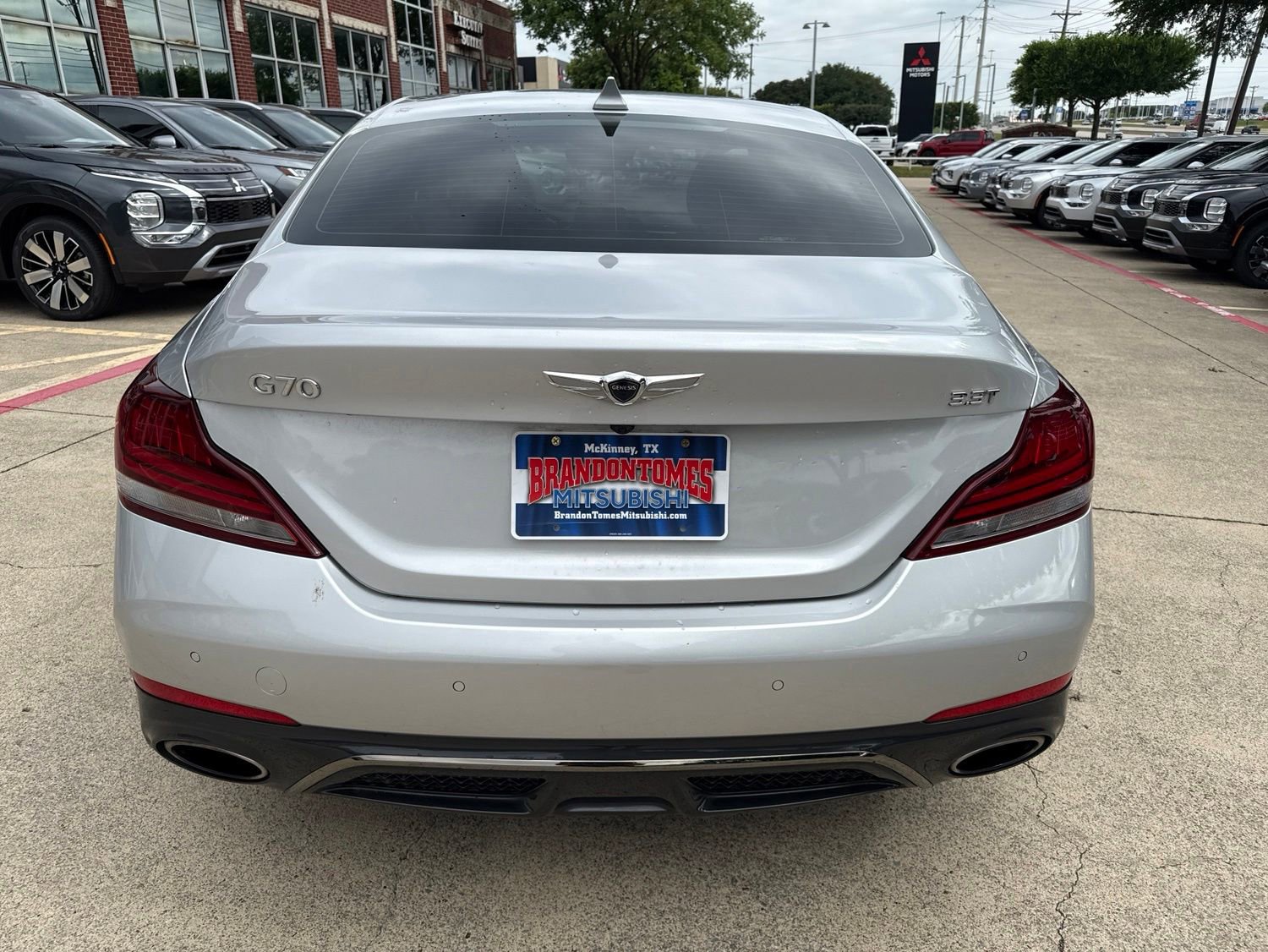 Used 2019 Genesis G70 3.3T Advanced w/ Sport Package RWD image 4