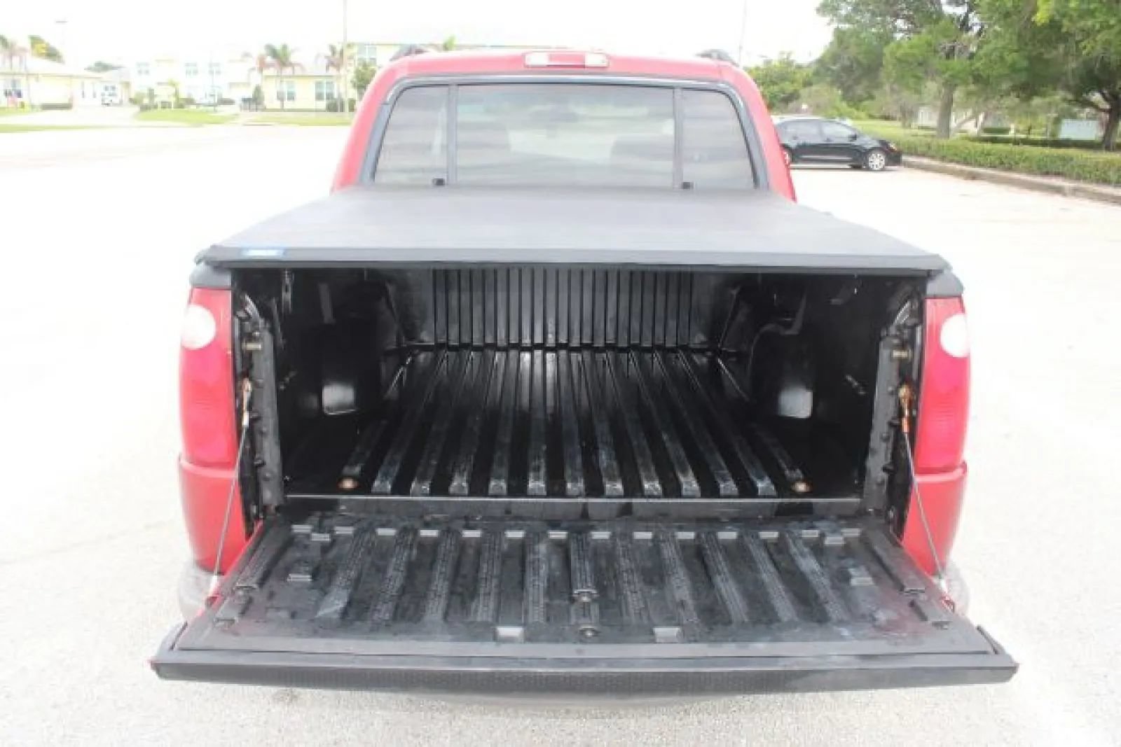 Used 2001 Ford Explorer Sport Trac 4x4 image 27