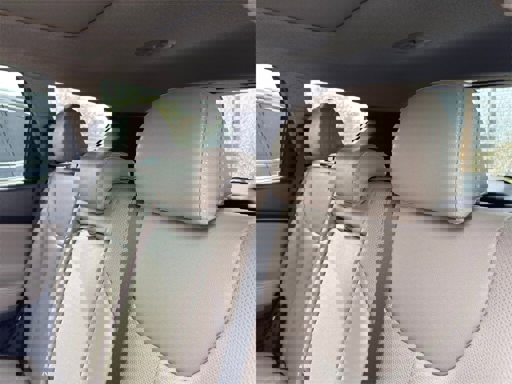 Used 2019 Hyundai Santa Fe Limited image 26