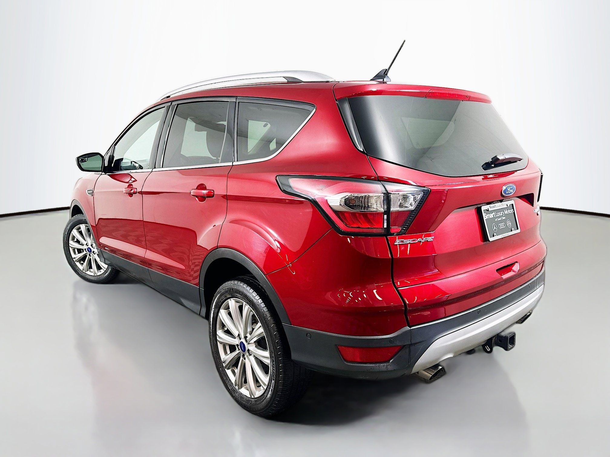 Used 2018 Ford Escape Titanium image 5