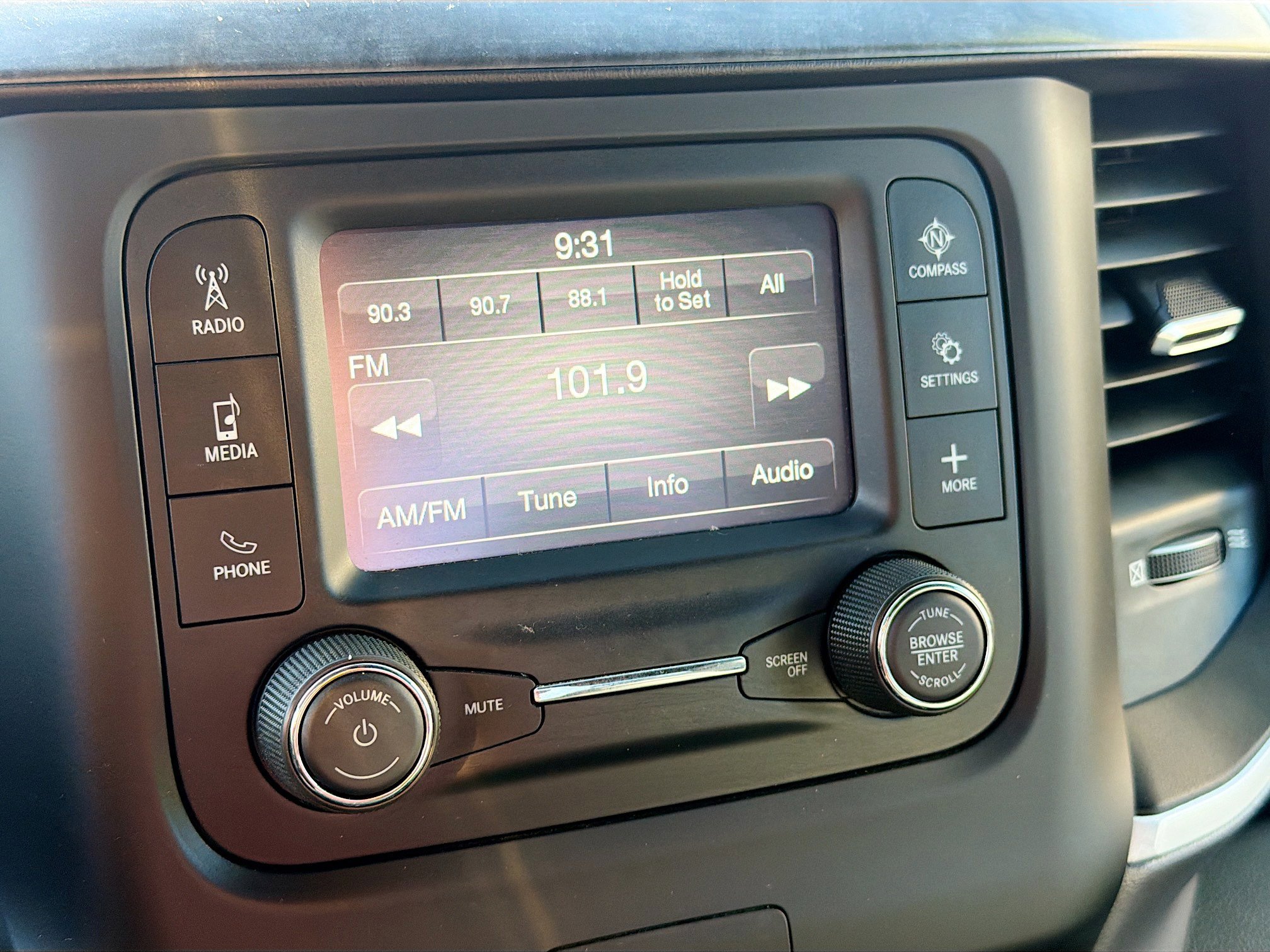 Used 2023 RAM 1500 Big Horn image 29