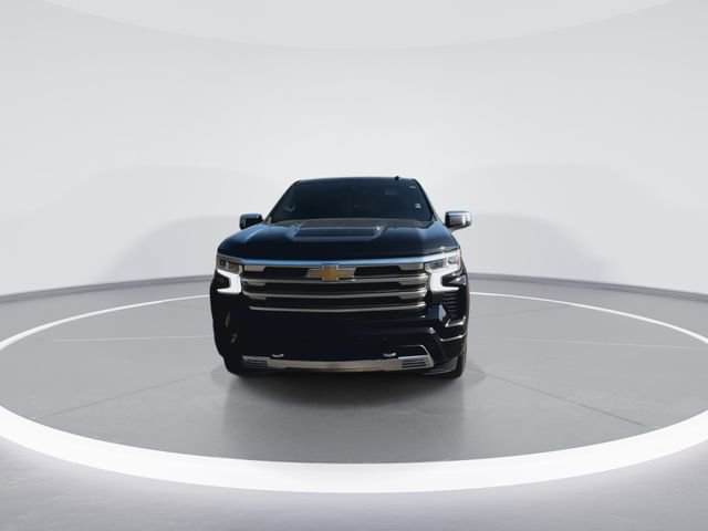 Used 2022 Chevrolet Silverado 1500 High Country w/ High Country Premium Package image 4