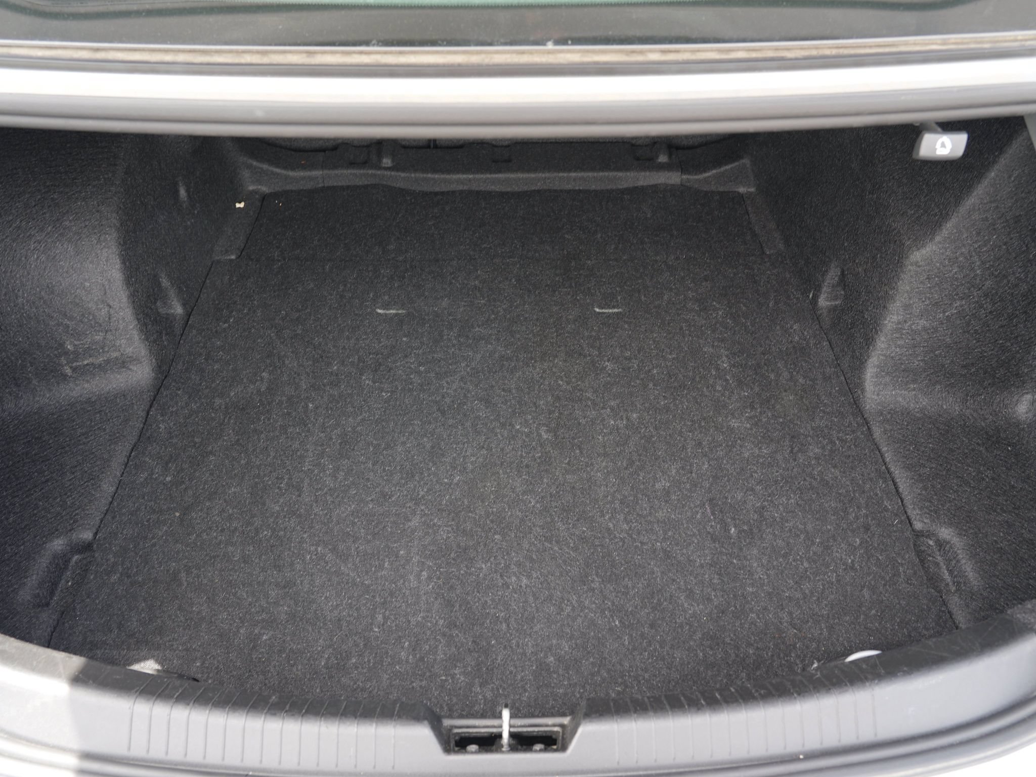 Used 2021 Chevrolet Malibu LS FWD image 27
