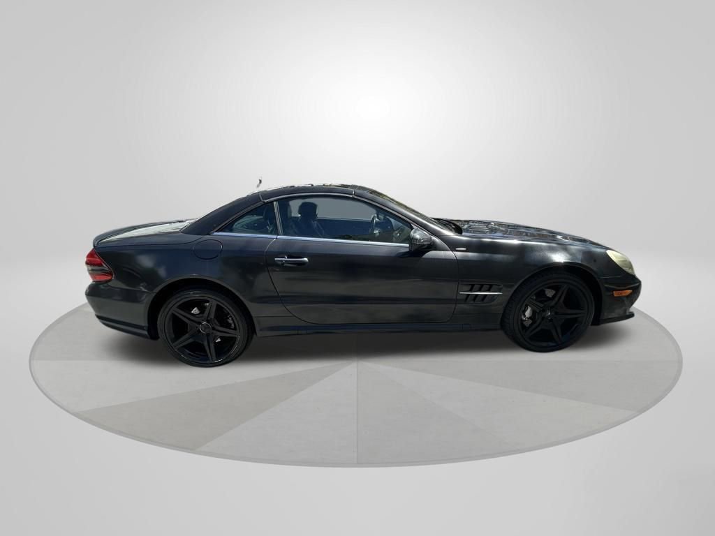 Used 2011 Mercedes-Benz SL 550 image 8