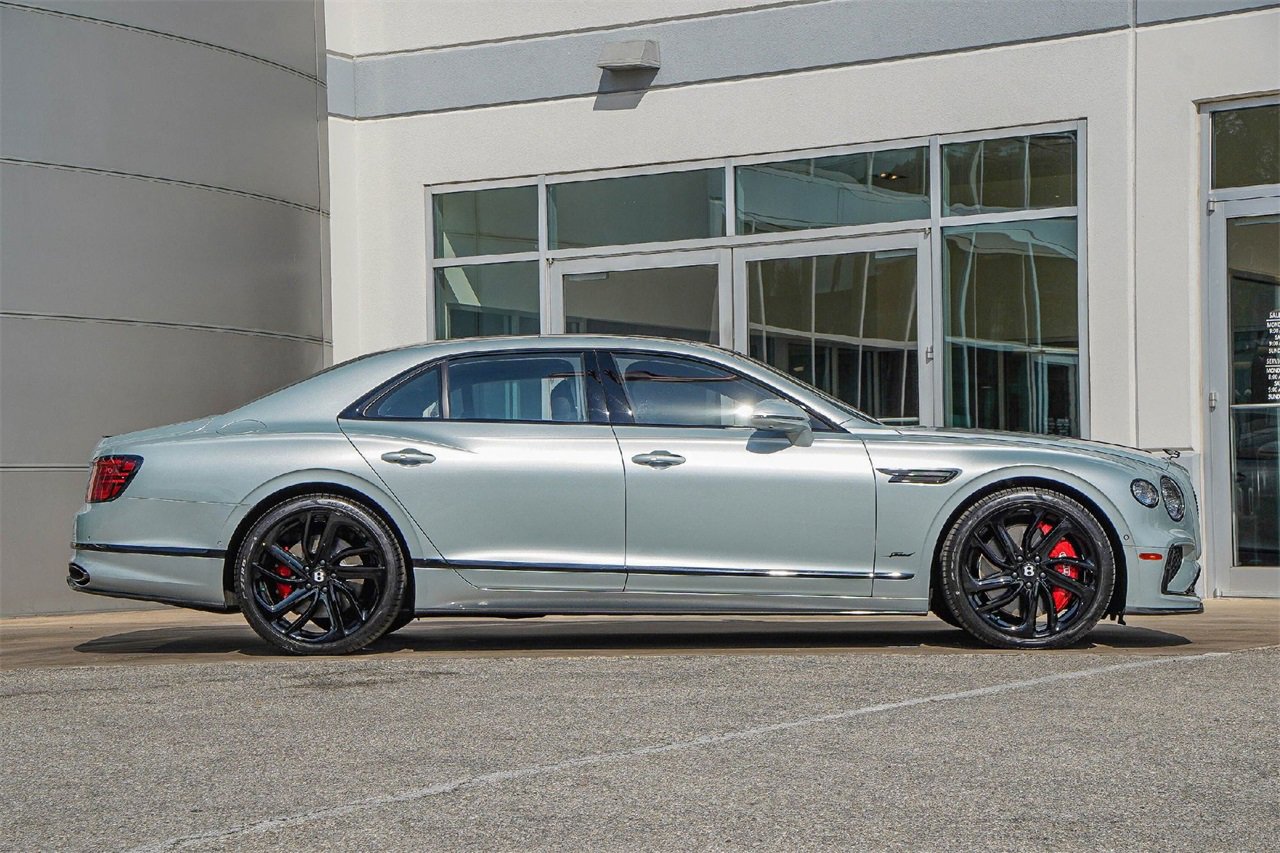 New 2026 Bentley Flying Spur Plug-In Hybrid image 5