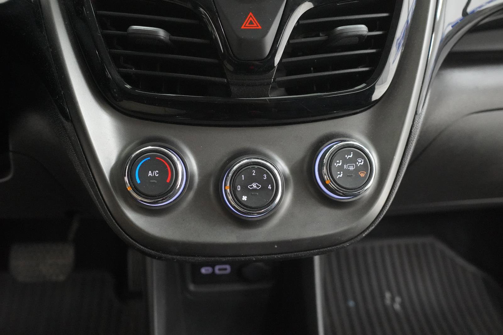 Used 2019 Chevrolet Spark LT FWD image 26