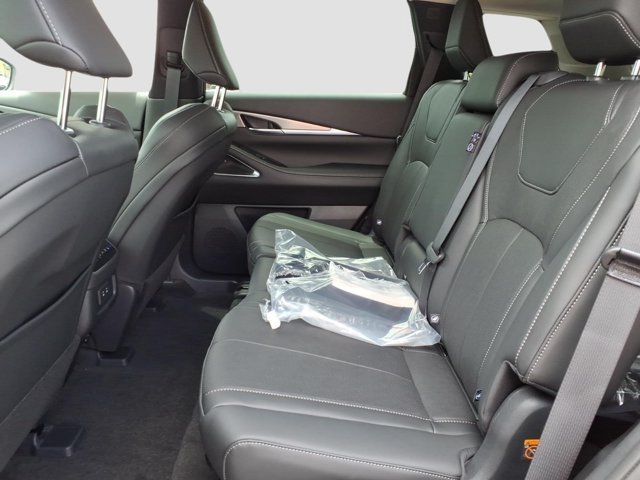 New 2027 INFINITI QX60 Luxe FWD image 25