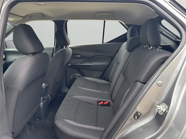 Used 2020 Nissan Kicks SV image 14