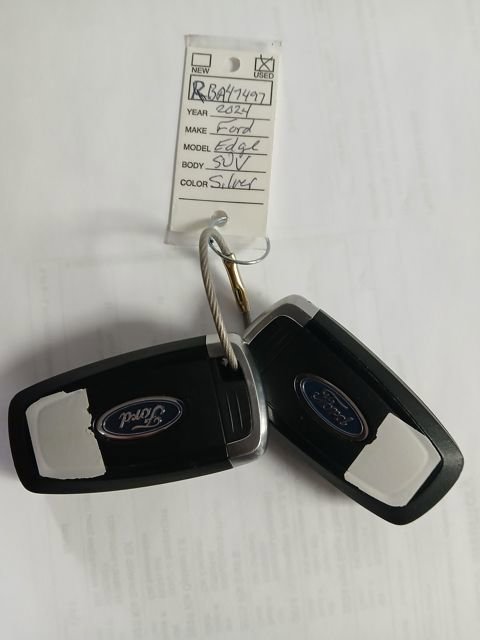 Used 2024 Ford Edge Titanium image 47