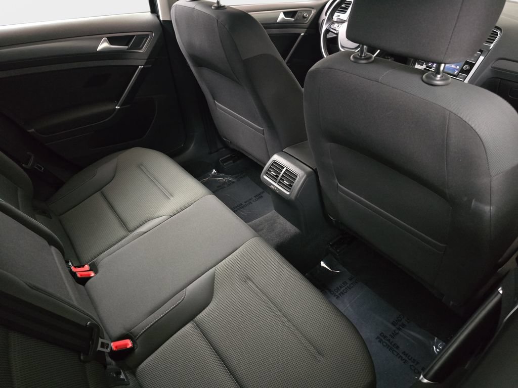 Used 2018 Volkswagen Golf S AWD/4WD image 13