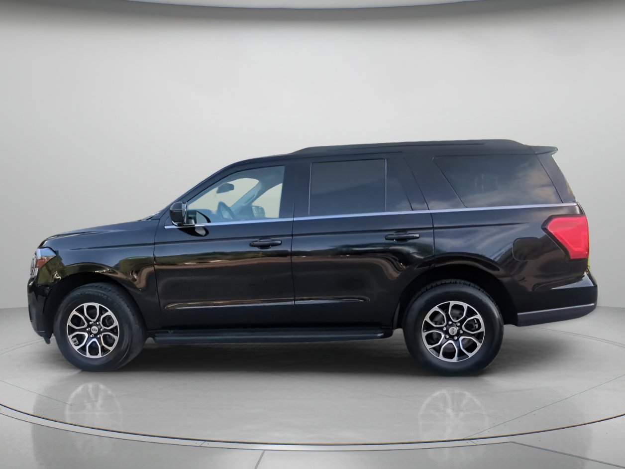 Certified 2024 Ford Expedition XLT RWD image 15