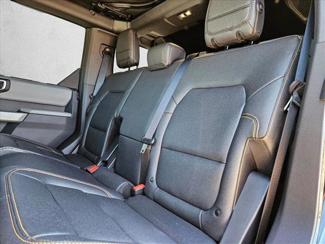 Used 2023 Ford Bronco Badlands image 16