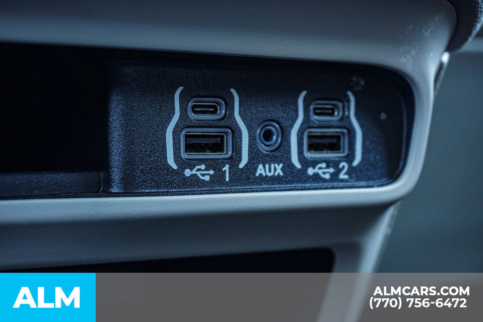 Used 2024 Chrysler Pacifica Select image 48