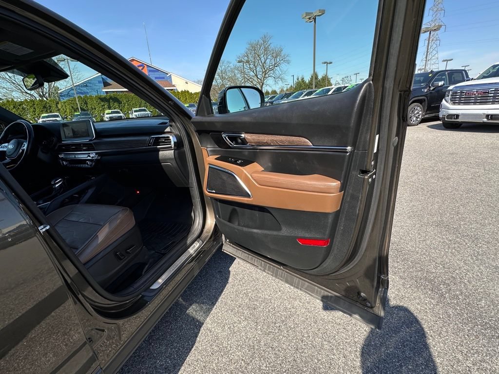 Used 2021 Kia Telluride SX w/ SX Prestige Package AWD/4WD image 15
