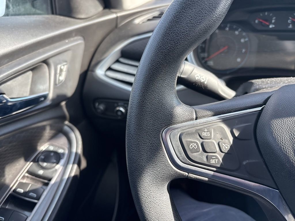 Used 2018 Chevrolet Malibu LS image 15