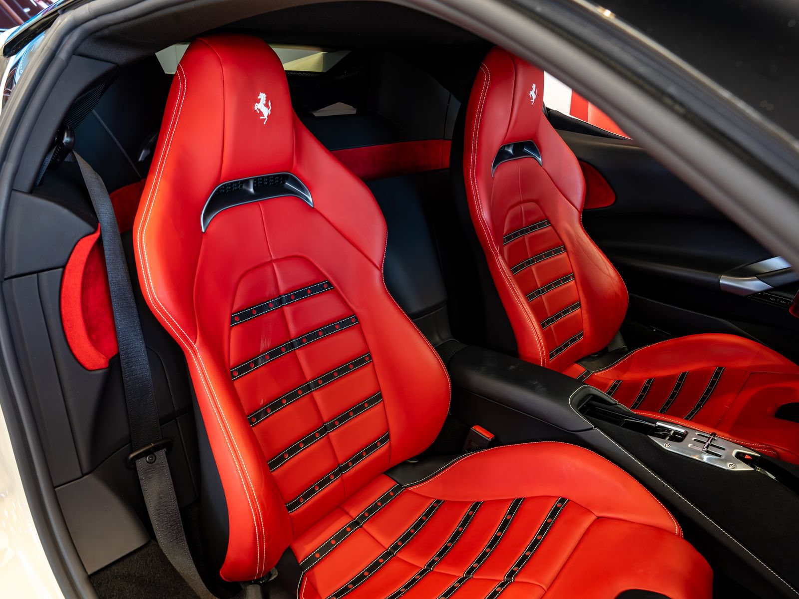 Used 2021 Ferrari SF90 Stradale AWD/4WD image 19