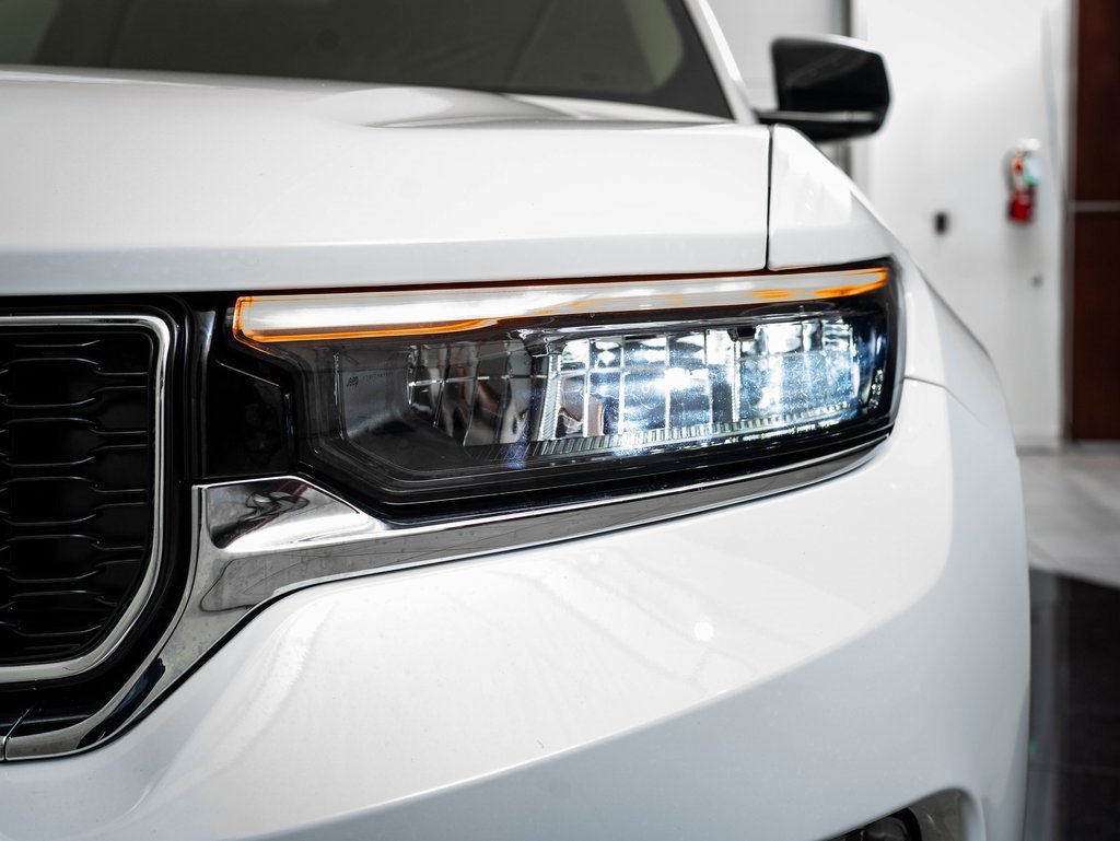 Used 2023 Jeep Grand Cherokee 4WD 4xe image 17