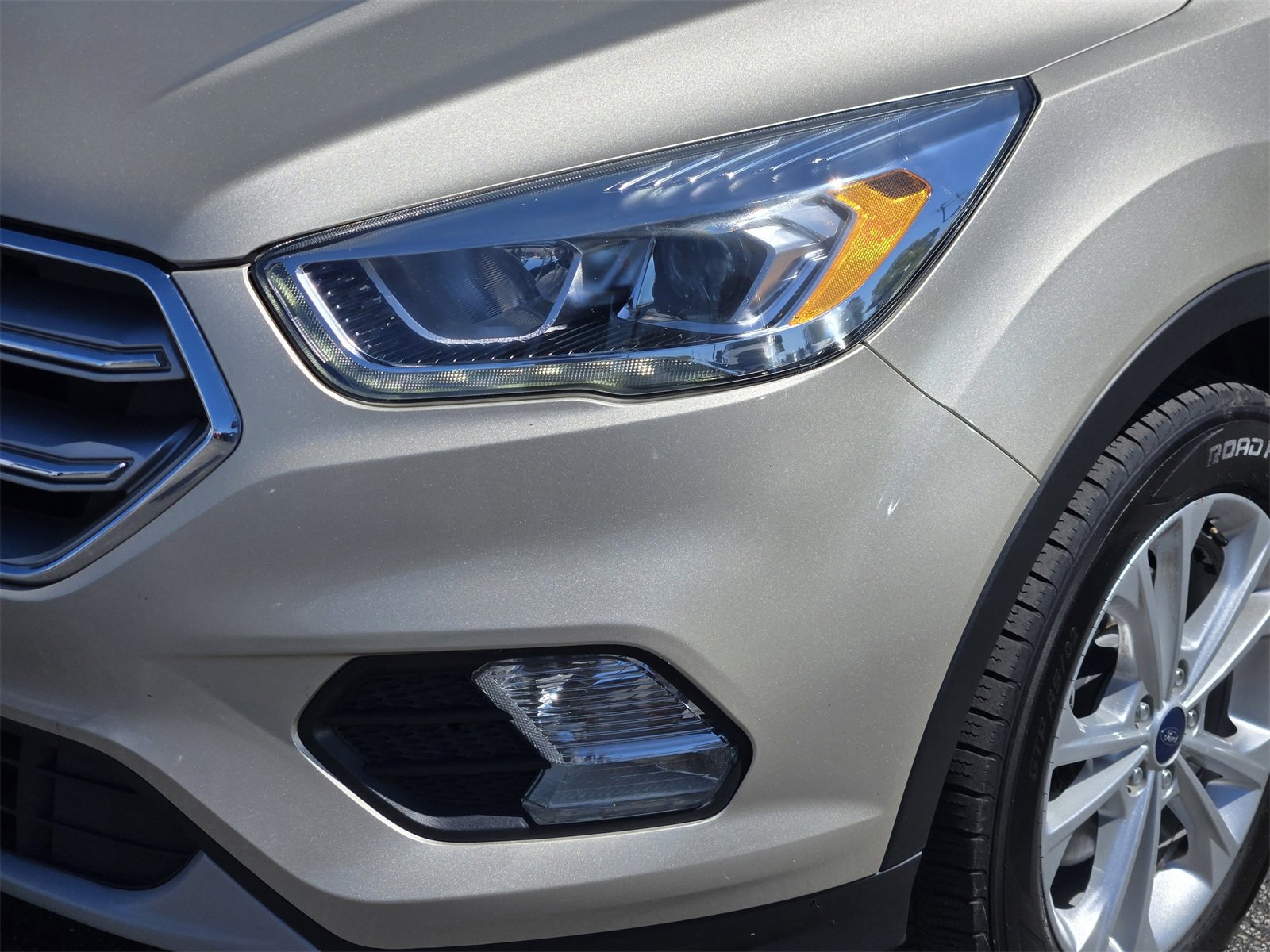 Used 2017 Ford Escape SE w/ Equipment Group 201A image 10