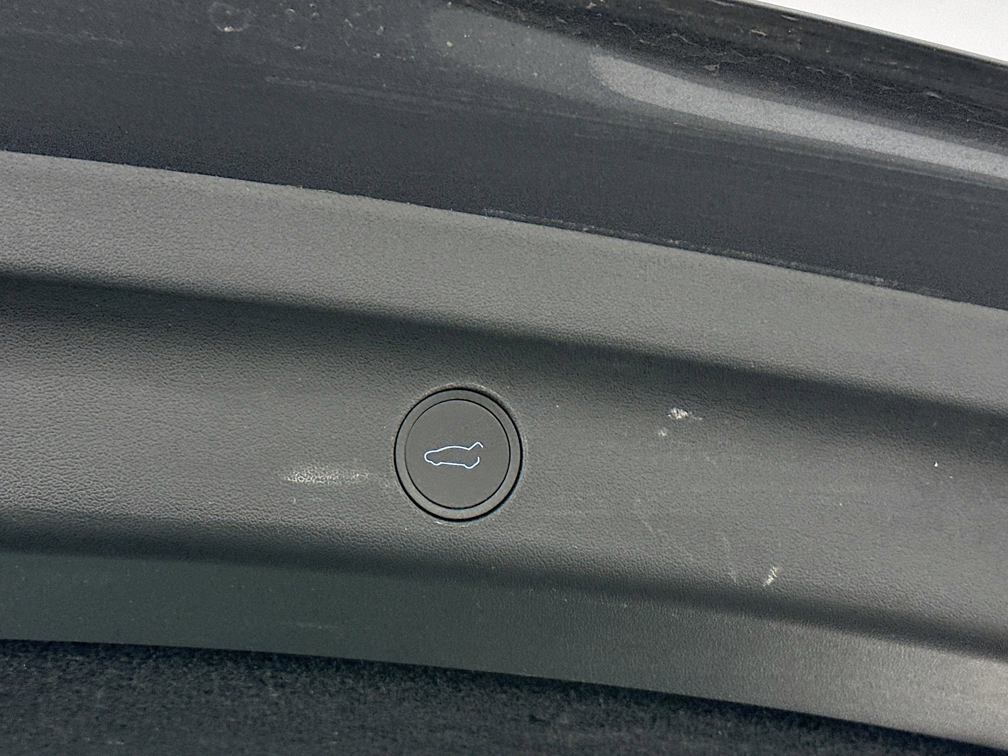 Used 2023 Tesla Model Y Long Range image 32