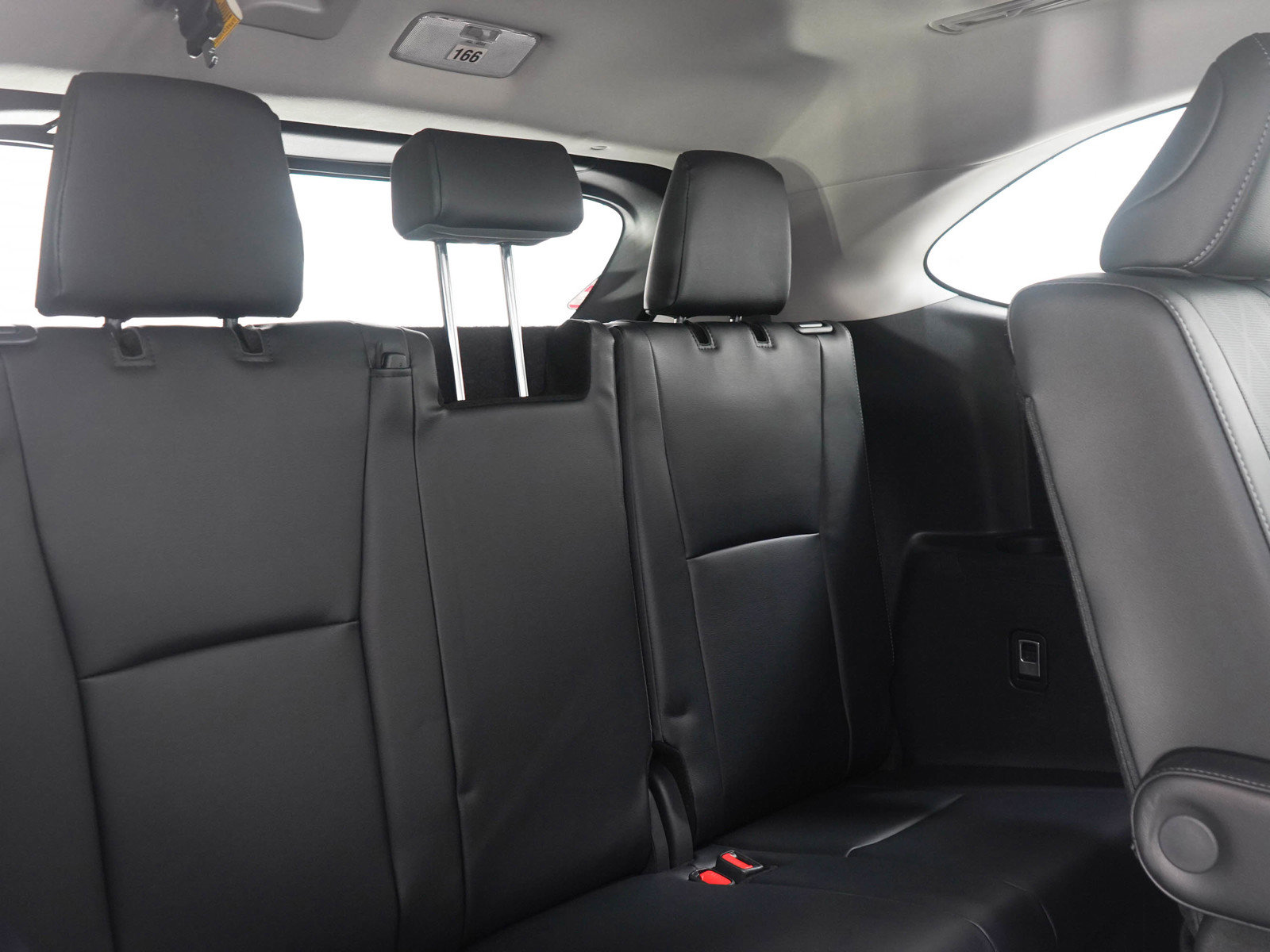 Used 2025 Toyota Highlander Platinum image 13