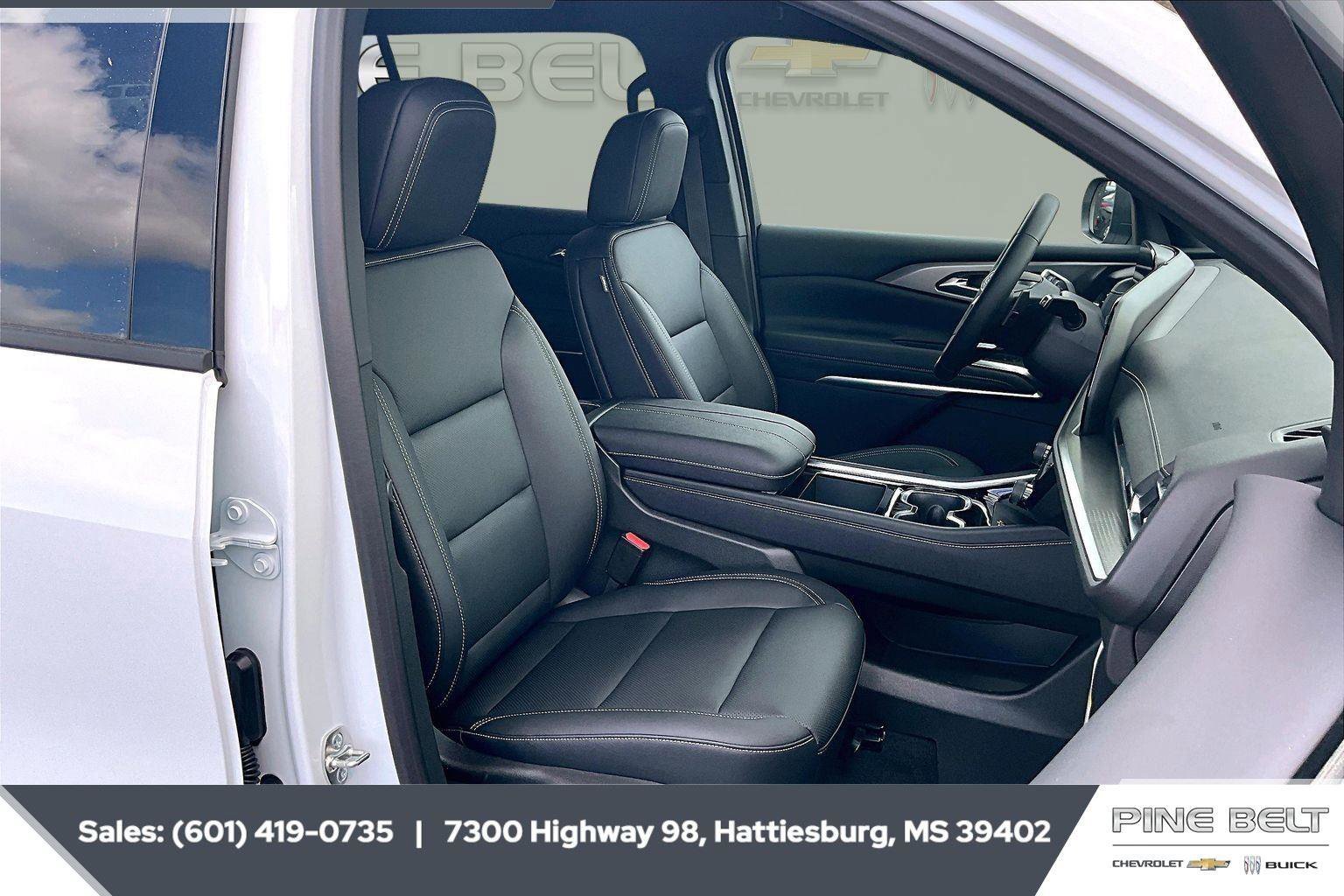 New 2026 Chevrolet Traverse LT w/ Driver Confidence Package image 6