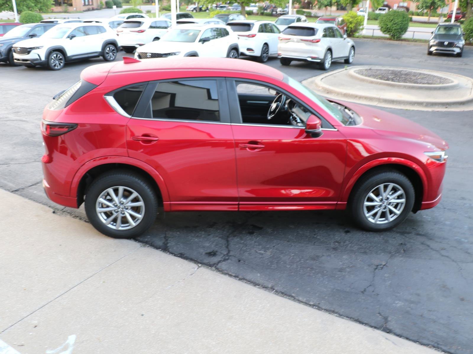 Certified 2025 MAZDA CX-5 AWD 2.5 S w/ Select Package image 5