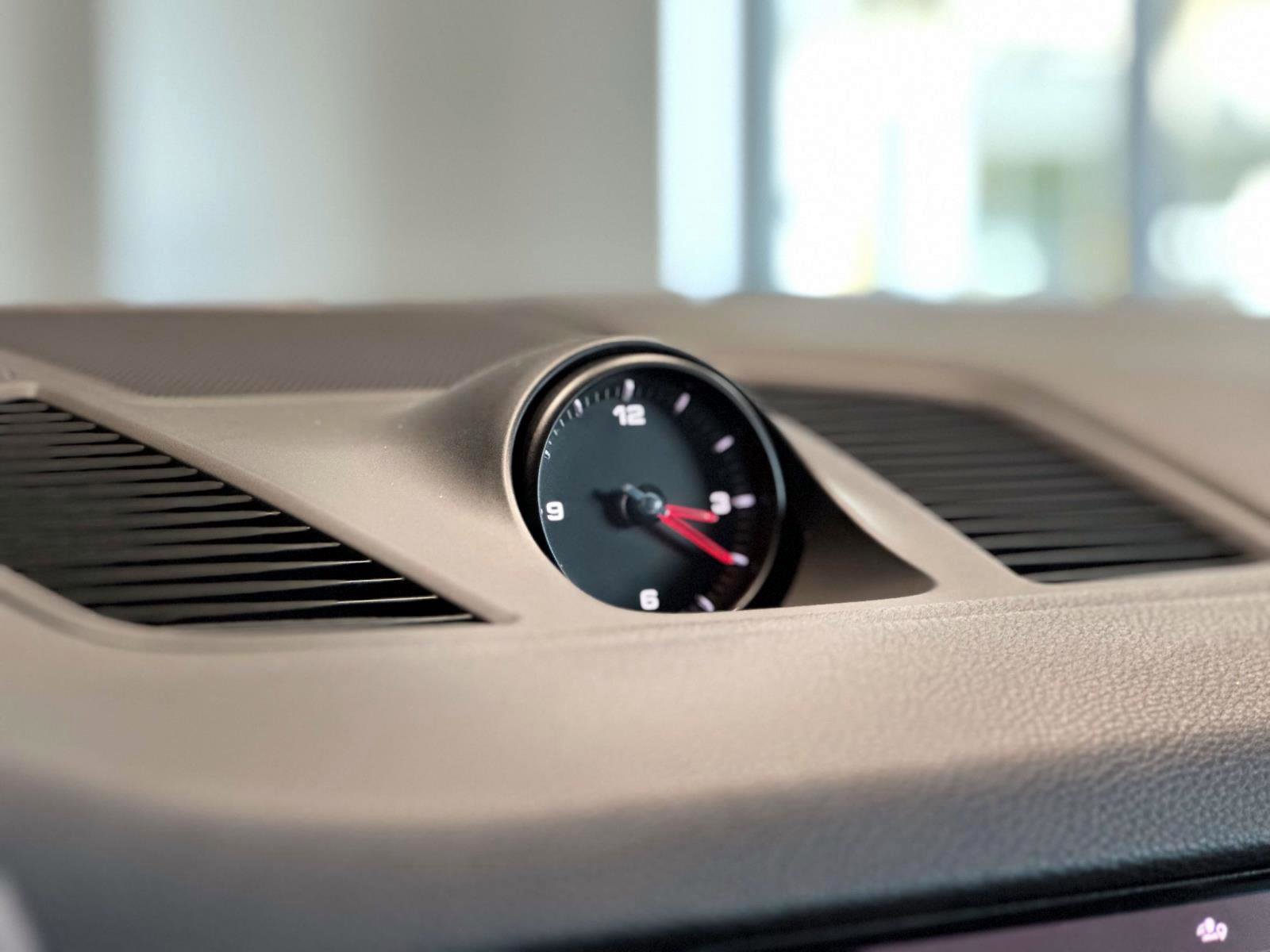 Certified 2021 Porsche Cayenne image 23