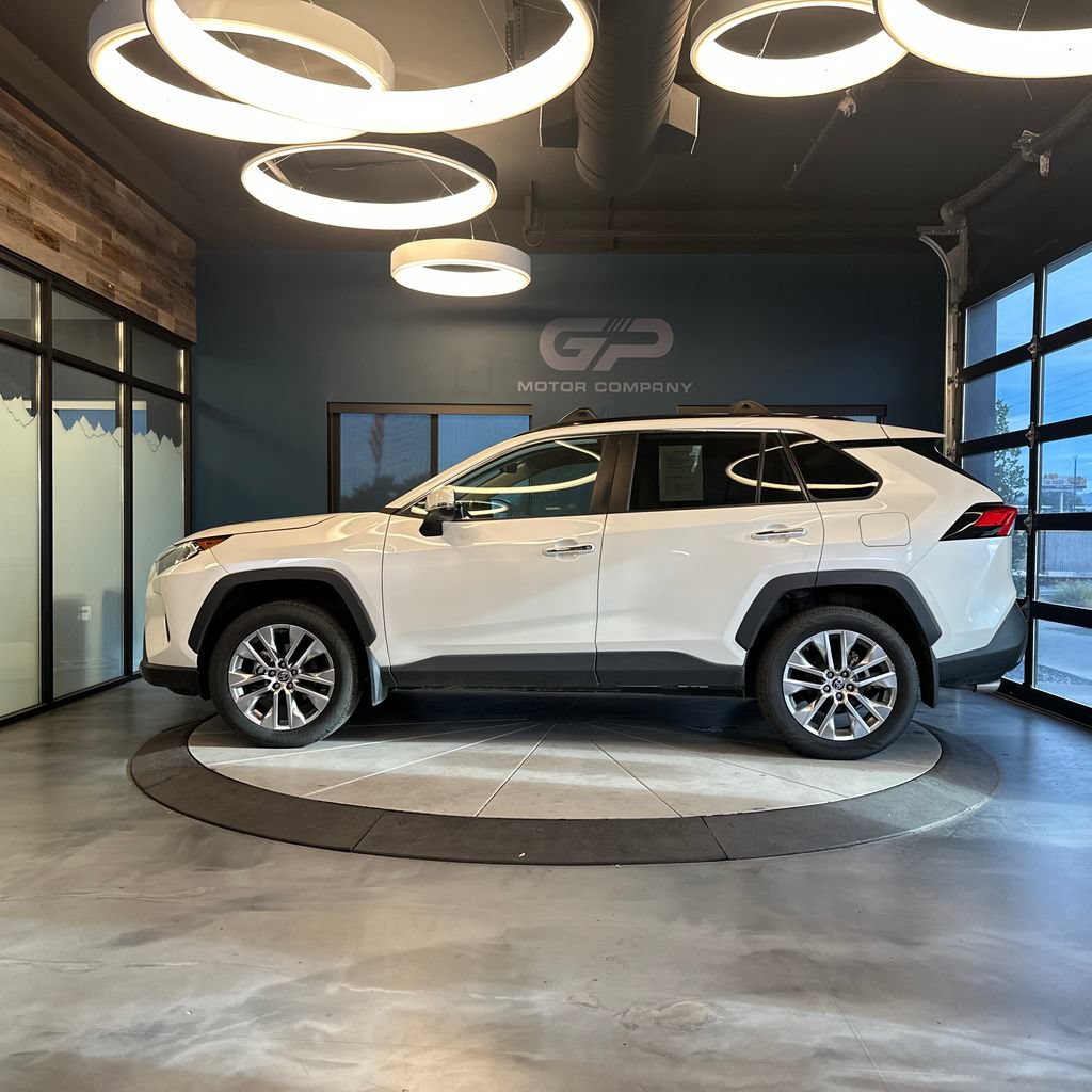 Used 2021 Toyota RAV4 Limited AWD/4WD image 6