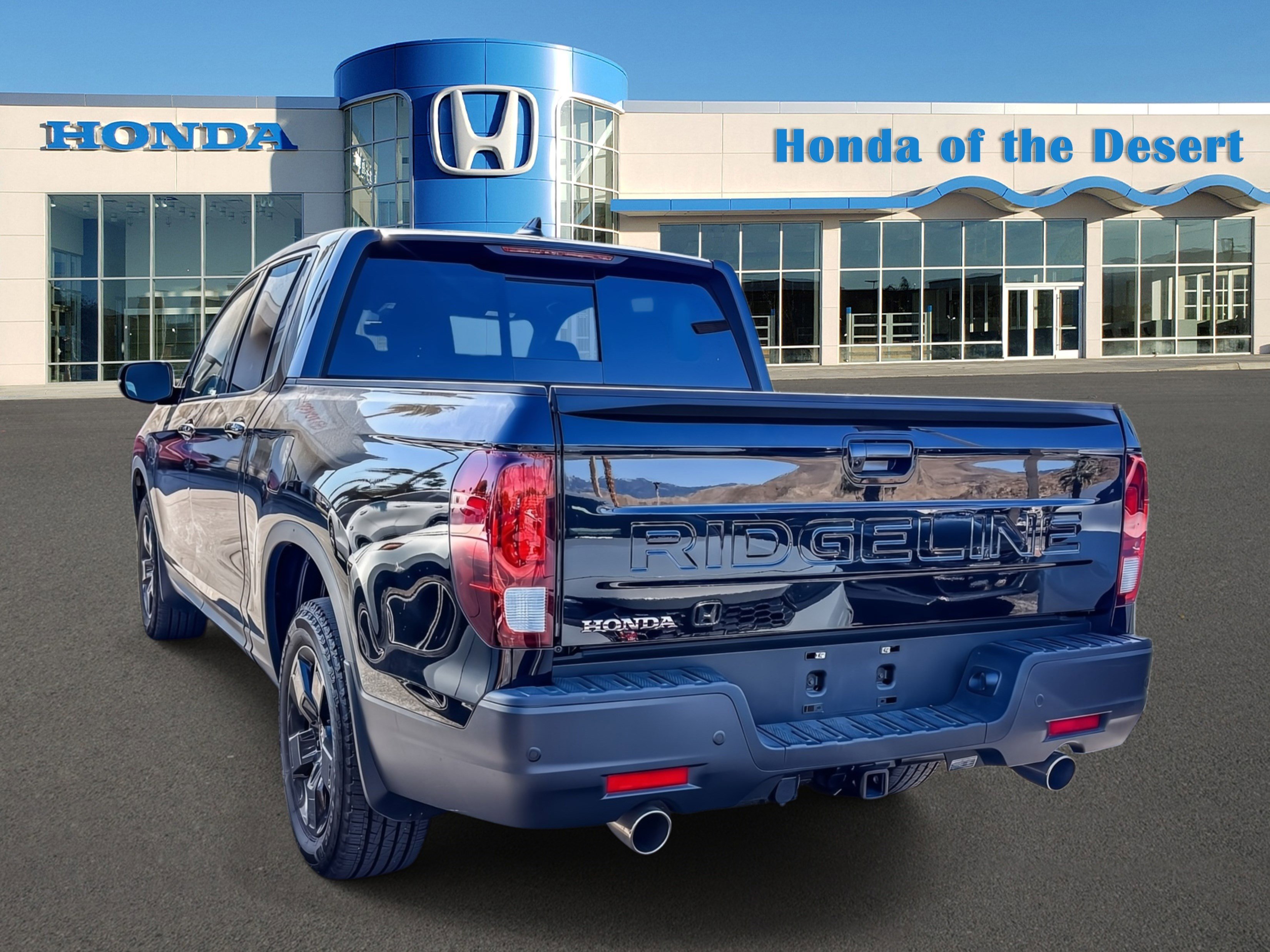 Used 2025 Honda Ridgeline Black Edition image 5