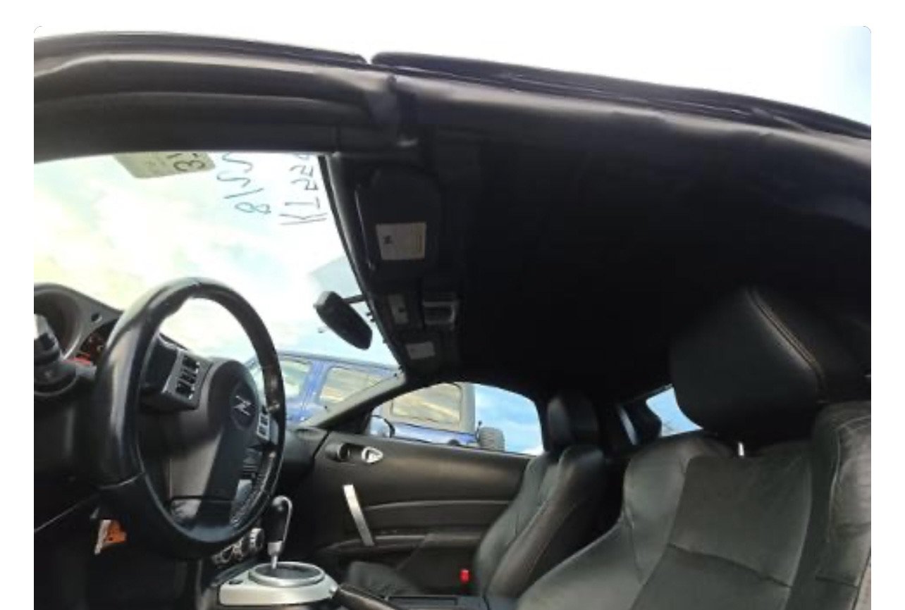 Used 2009 Nissan 350Z Touring RWD image 22