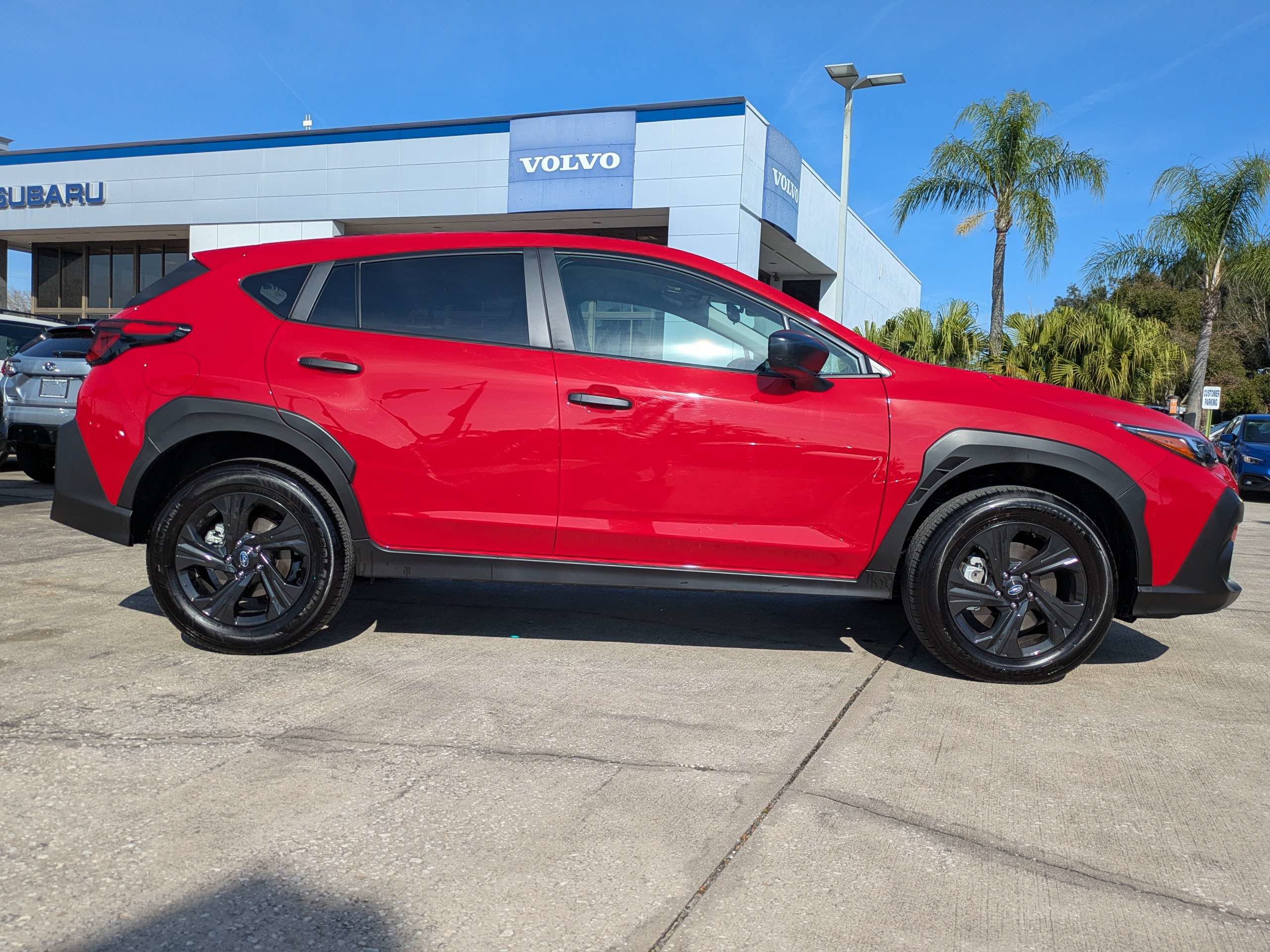 Used 2025 Subaru Crosstrek 2.0i AWD/4WD image 3