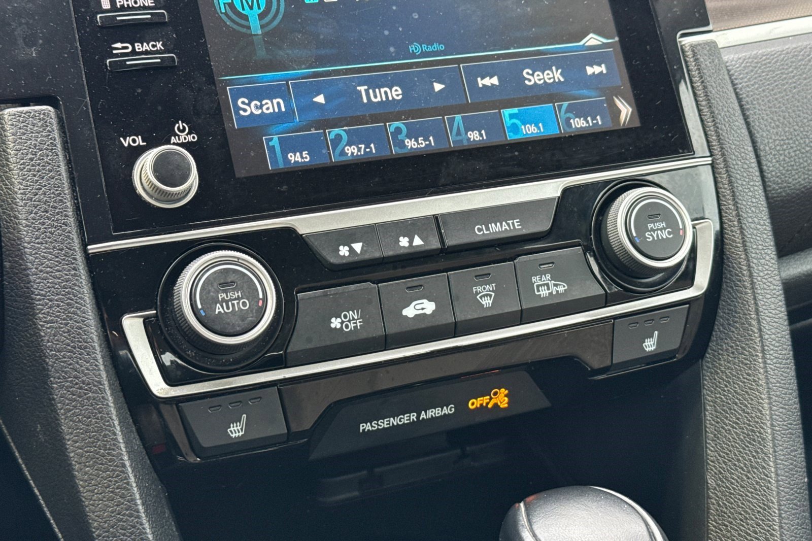 Used 2020 Honda Civic EX-L image 19