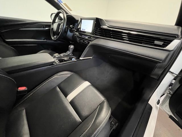 Used 2025 Toyota Camry SE image 10
